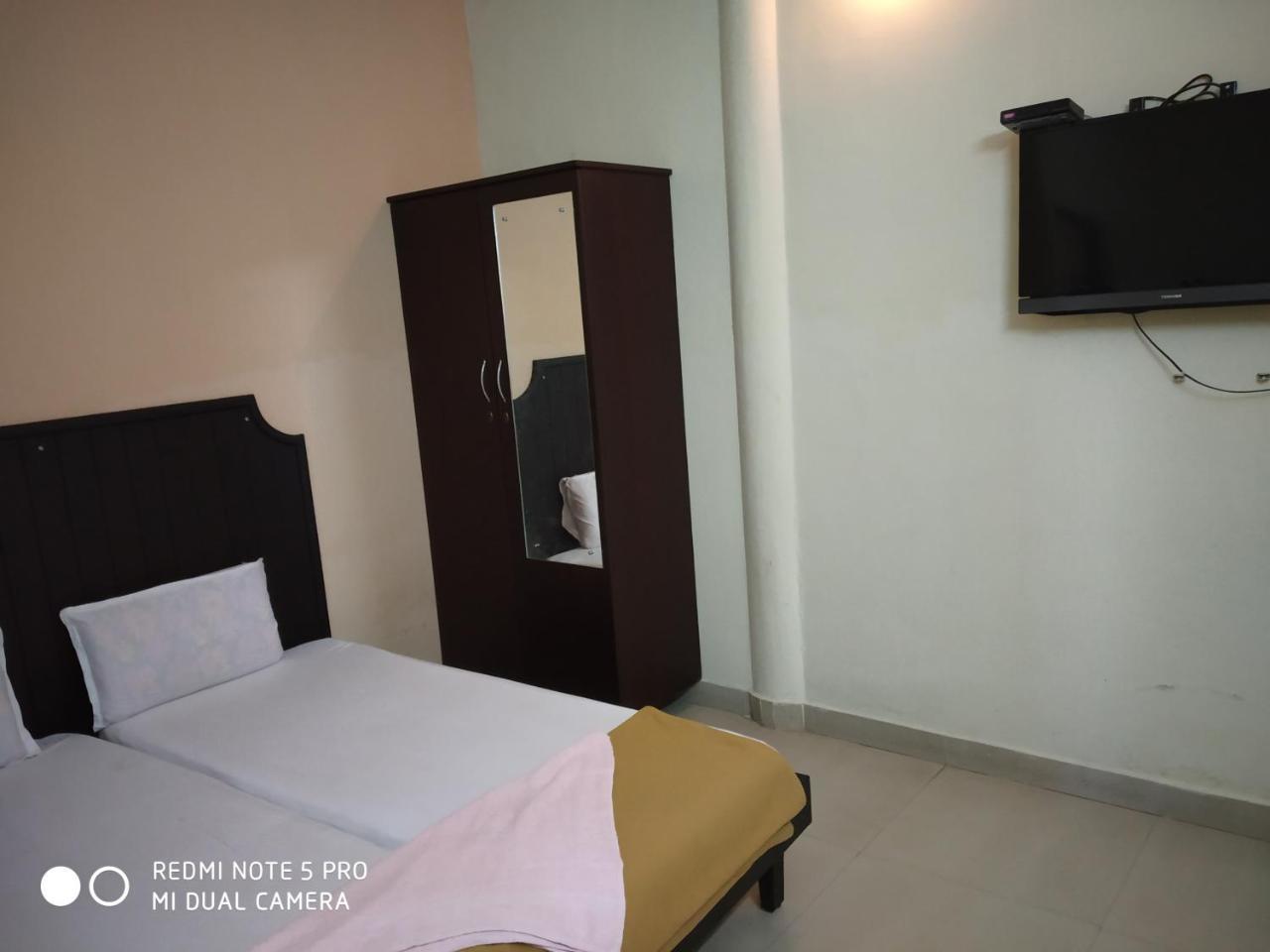 Hotel Woodlands Chottanikara Exterior foto
